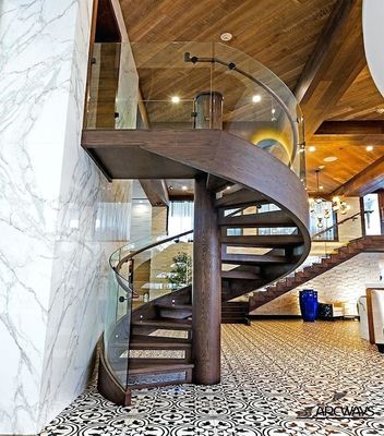 Etapa de vidro de madeira da madeira dos trilhos da construção de aço da grão das escadas espirais clássicas modernas feitas sob encomenda da escadaria