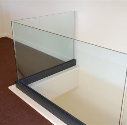 Cerca de segurança de vidro Frameless de alumínio de Blaustrade do balcão com aprovação de CE/SGCC