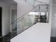 Uso interior escovado moderno dos trilhos de vidro decorativos do balaústre do corrimão